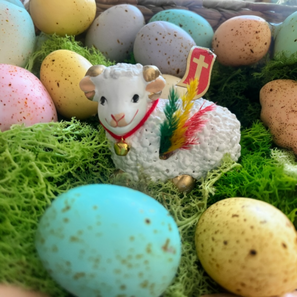 Easter Paschal Lamb Plaster Figurin - Image 2