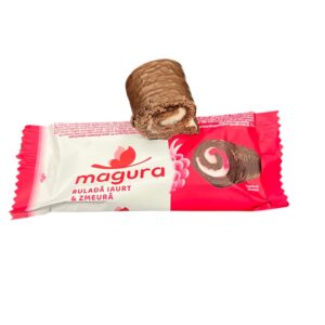 Magura Mini Roulade with Yoghurt and Raspberry Filling, 35g